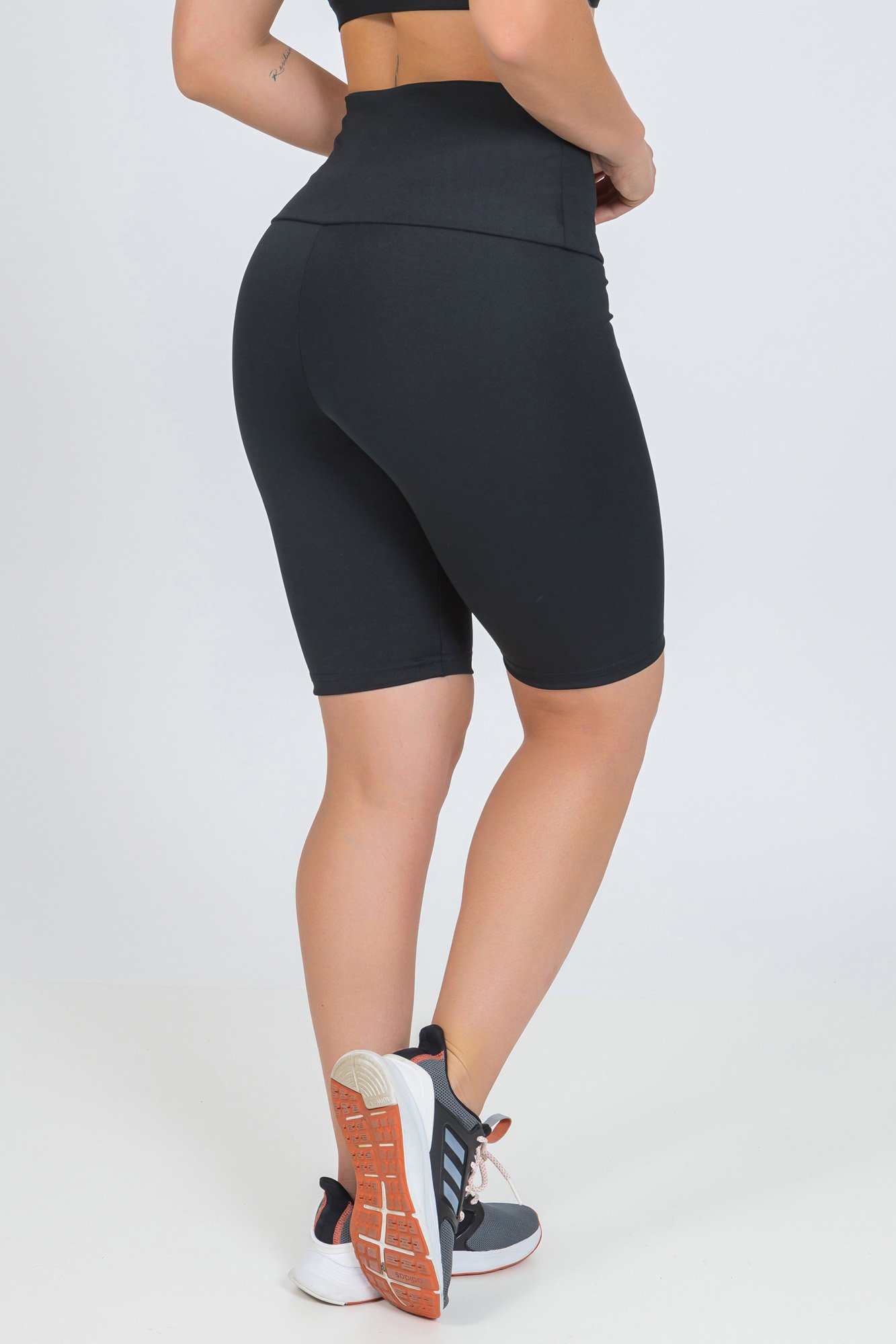 Bermuda Fitness Cós Alto Preta