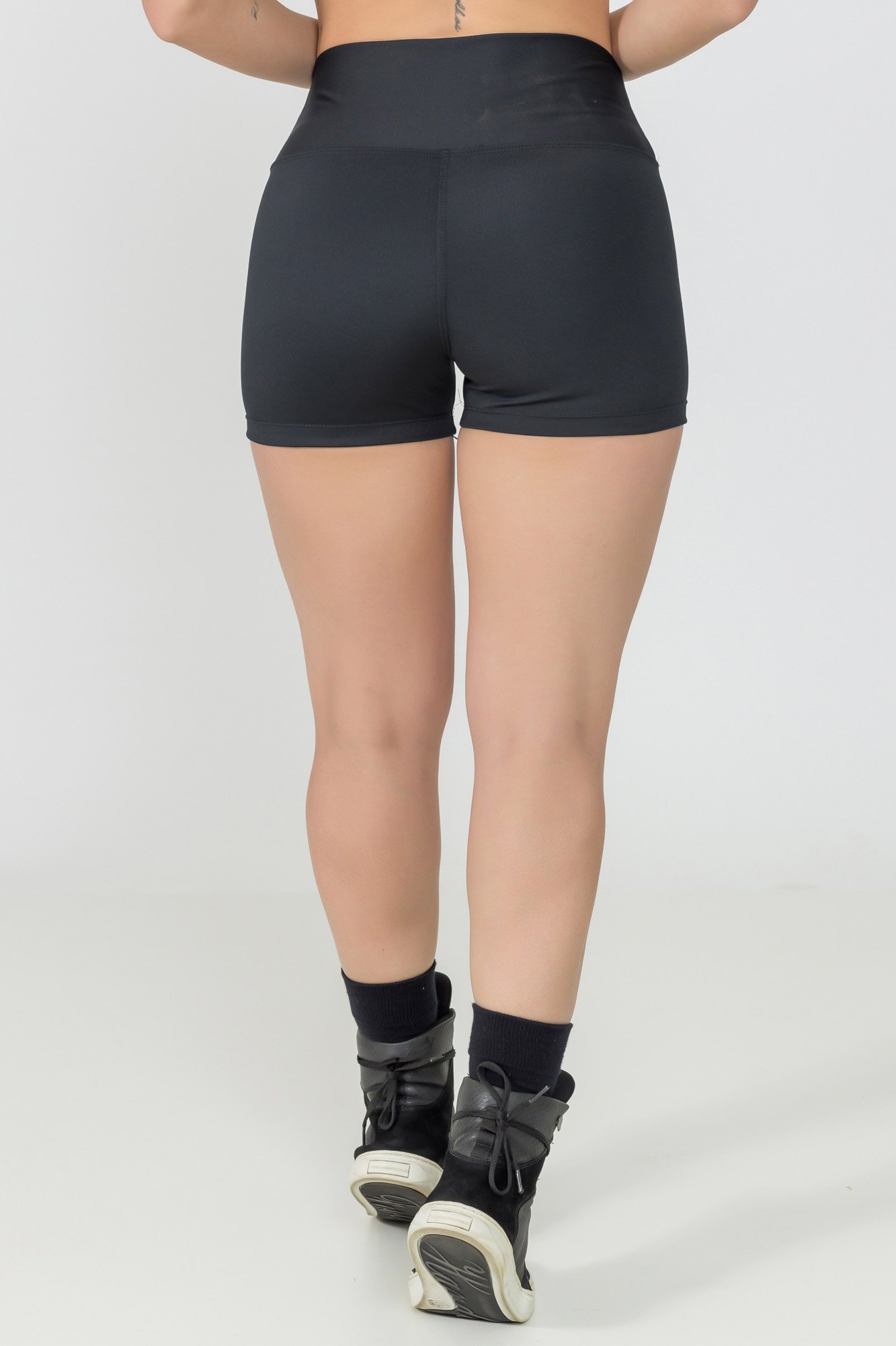 Shorts Fitness Cordão Preto