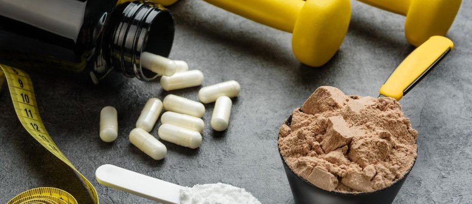 Suplementos para mulheres que treinam: Benefícios e precauções.
