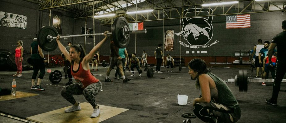 O que é Crossfit? Como funciona? Quais os benefícios? Saiba tudo!