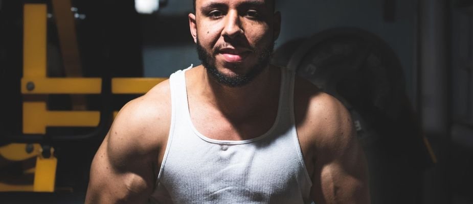 Como ganhar massa muscular sem academia​