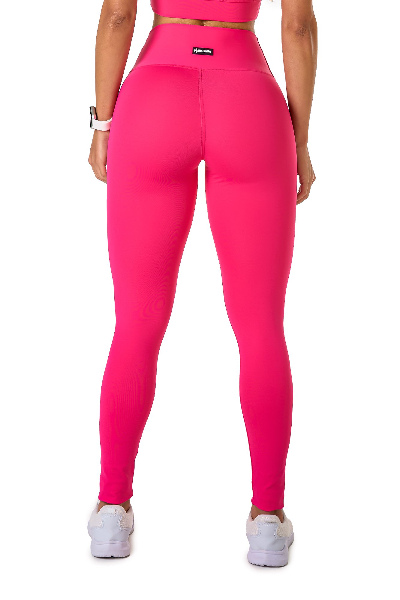 Legging básica rosa em poliamida, projetado para conforto e mobilidade, ideal para treinos com estilo e praticidade.
