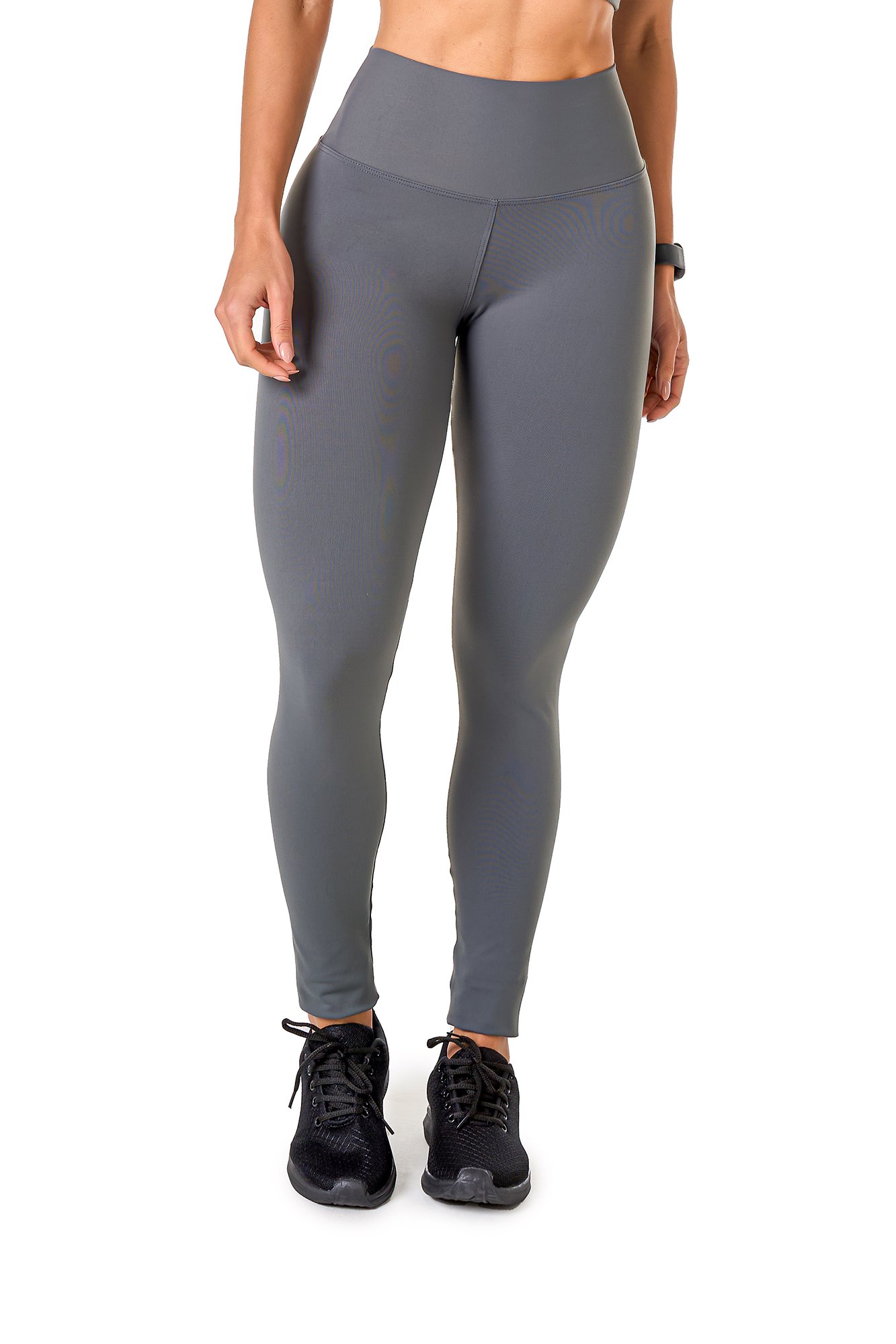 Legging básica cinza em poliamida, projetado para conforto e mobilidade, ideal para treinos com estilo e praticidade.