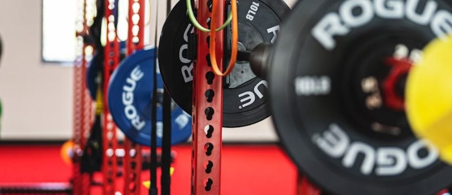 Como começar na academia? Guia direto, acolhedor e prático para dar os primeiros passos