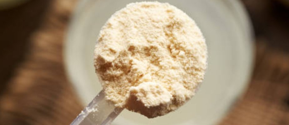 Criança pode tomar whey? Entenda os riscos, indicações e o que realmente importa na infância